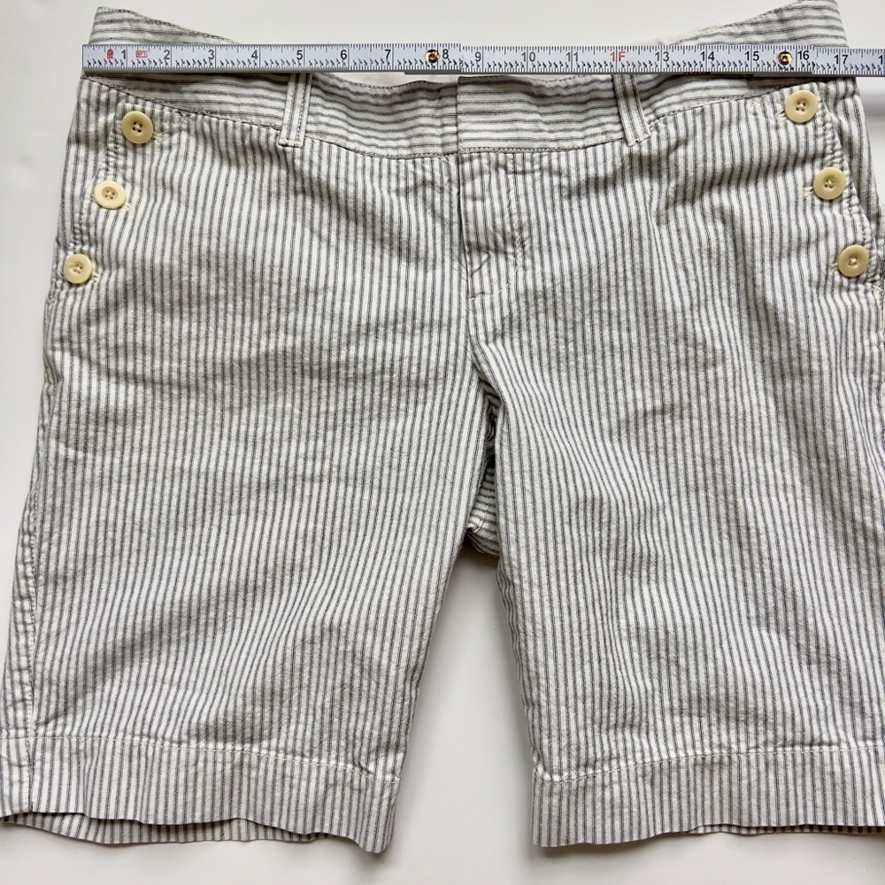 Striped Gap Maternity Cotton Blend Women’s Shorts - White & Gray - Picture 4 of 5